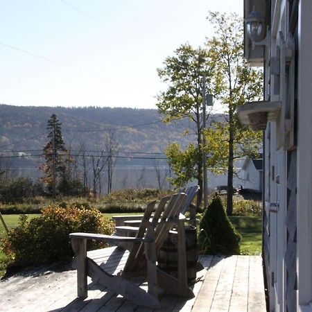 Broadwater Inn & Cottages Baddeck Bagian luar foto