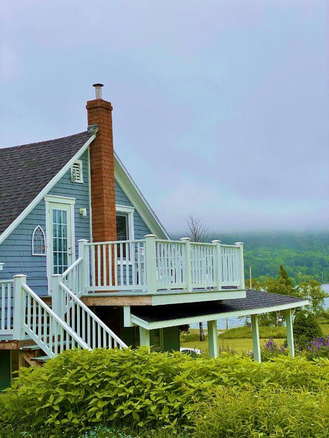 Broadwater Inn & Cottages Baddeck Bagian luar foto